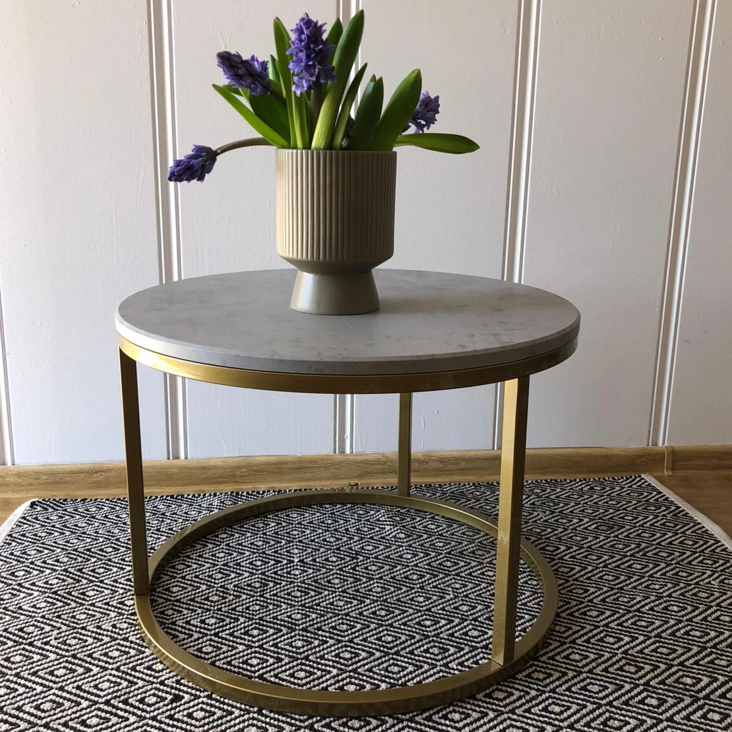 Okrągły stolik kawowy złoty/beton - obrazek 2